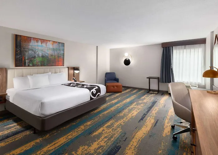 La Quinta By Wyndham Knoxville Central Papermill