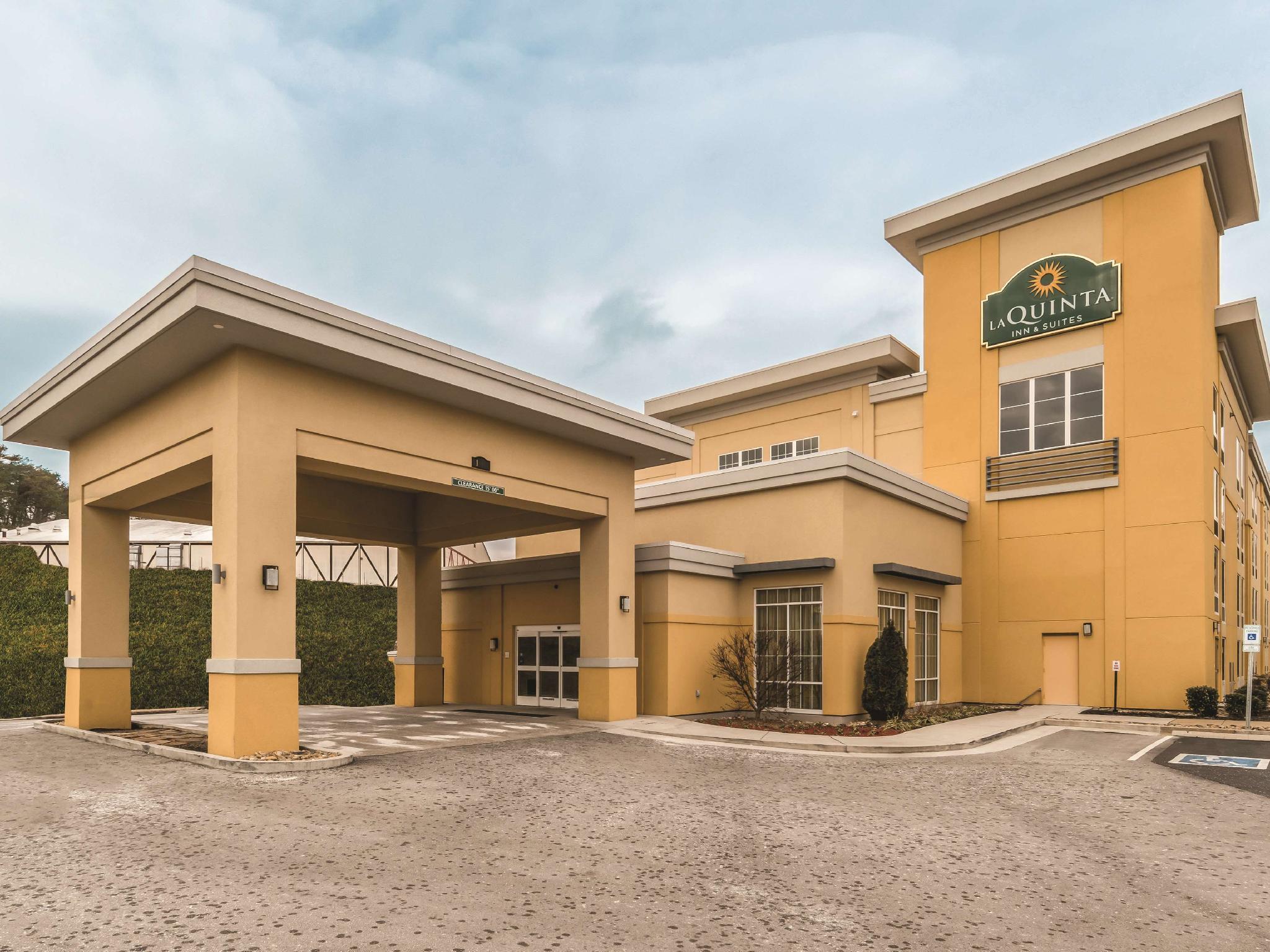 La Quinta By Wyndham Papermill Hotel 3*