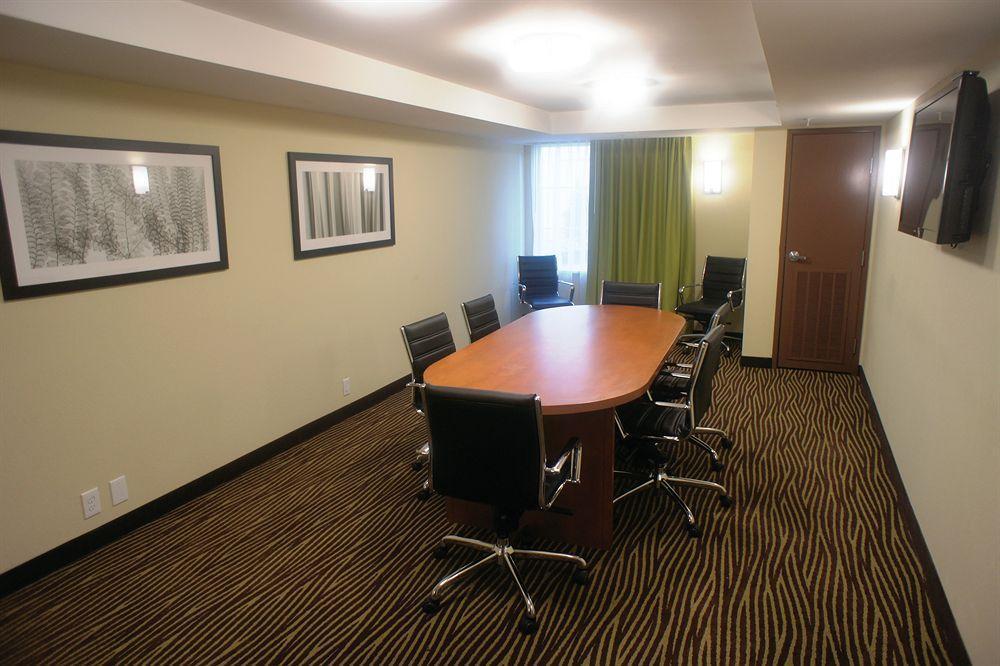 Hotel La Quinta By Wyndham Papermill 3*
